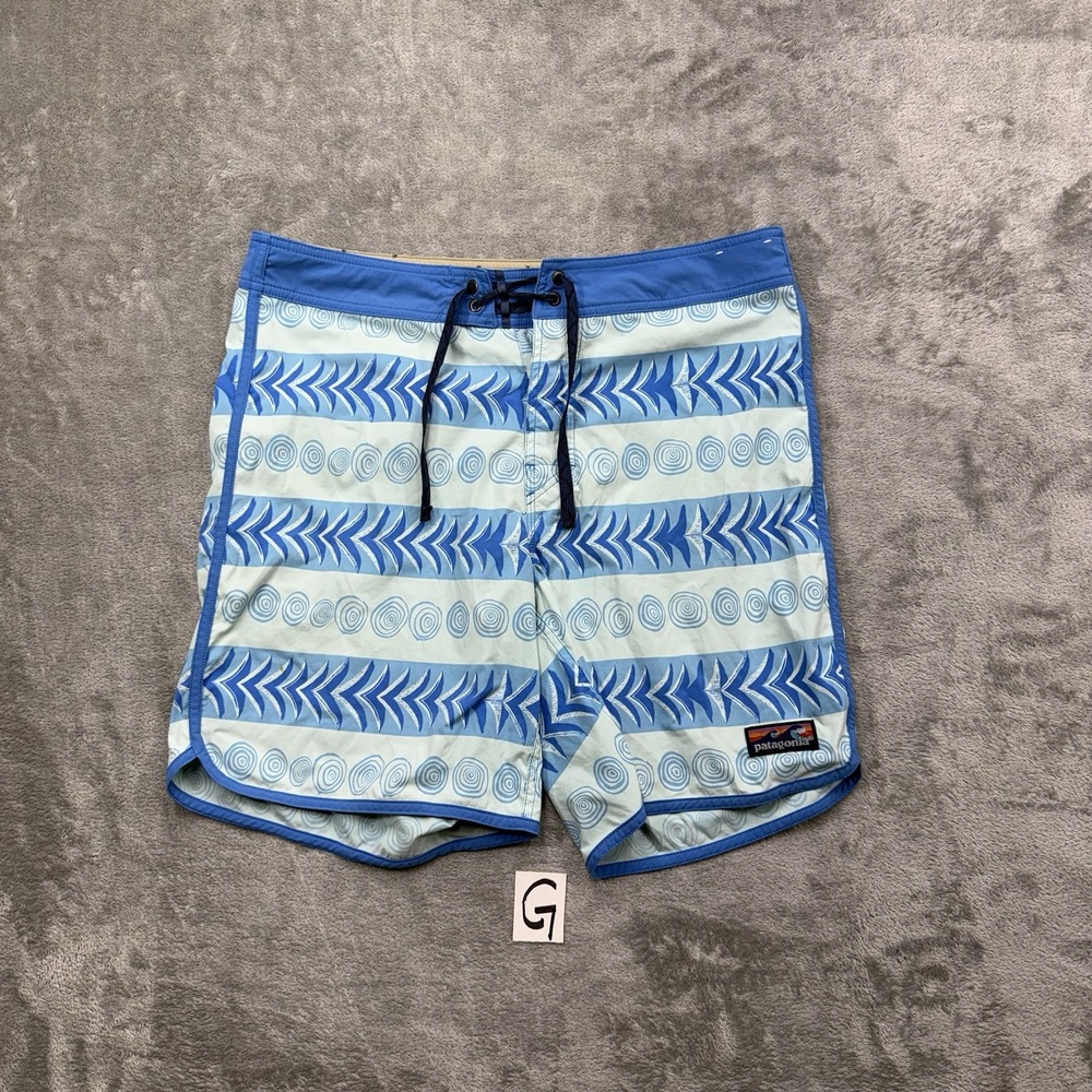 Patagonia Wavefarer Board Shorts Swim Trunks Men's 34 Blue Tribal Pattern